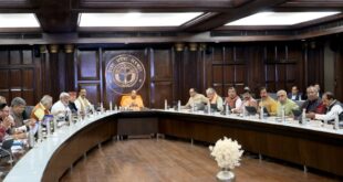 Non-teaching staff : कैबिनेट बैठक में योगी सरकार का बड़ा निर्णय निजी अस्पतालों में भी कैशलेस इलाज करा सकेंगे 15 लाख शिक्षक व शिक्षणेत्तर कर्मी