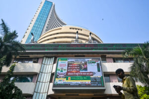 Buying in IT stocks : भारतीय शेयर बाजार बढ़त के साथ खुला, आईटी स्टॉक्स में खरीदारी