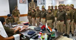 Found to be absent from duty : हापुड़ में 64 लाख की लूट के बाद पुलिस में हड़कंप, 24 कर्मी ड्यूटी पर गायब पाए गए