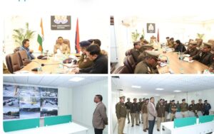 Inspection of the center : गाजियाबाद में यातायात व्यवस्था सुधार हेतु पुलिस मुख्यालय में गोष्ठी का आयोजन, पुलिस आयुक्त ने किया ट्रैफिक कमाण्ड सेंटर का निरीक्षण