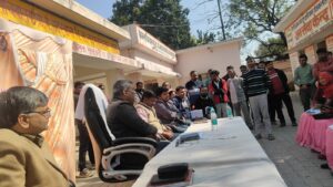 Information about the plans : सुशासन सप्ताह में गढ़मुक्तेश्वर भदस्याना ग्राम चौपाल में ग्रामीणों को सरकारी योजनाओं की जानकारी ?