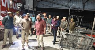 Review of arrangements : हापुड़: महाशिवरात्रि पर्व के दृष्टिगत ब्रजघाट का स्थलीय निरीक्षण, सुरक्षा और स्वच्छता व्यवस्थाओं की समीक्षा