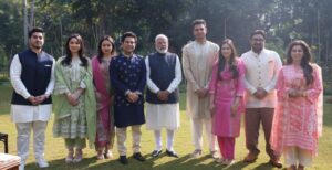 Invited to a wedding : दिल्ली: सचिन तेंदुलकर ने पीएम नरेंद्र मोदी को बेटे की शादी में किया आमंत्रण