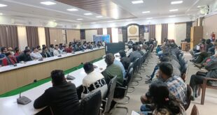 Organising a workshop : हापुड़: सुरक्षित इंटरनेट दिवस पर जनपद स्तरीय कार्यशाला का आयोजन