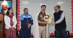 Boosted enthusiasm : थाना प्रभारी कुलदीप दीक्षित ने विद्यार्थियों को प्रेरित किया और पुलिस सेवा में उत्साह बढ़ाया ?