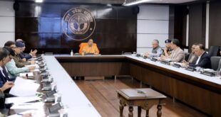 CM: योगी आदित्यनाथ ने आज लखनऊ में शासन स्तर के वरिष्ठ अधिकारियों के साथ बैठक कर प्रदेश की कानून-व्यवस्था की विस्तृत समीक्षा की