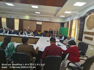 Meeting with : सूचना विभाग हापुड़ जिलाधिकारी की अध्यक्षता में हुई यू0पी0 बोर्ड परीक्षा को लेकर बैठक