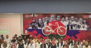 Siddiqui joins SP : लखनऊ: पूर्व मंत्री नसीमुद्दीन सिद्दीकी सपा में शामिल