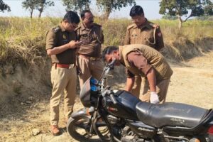 Sensation caused by murder : जौनपुर: सरसों के खेत में मिली युवक की लाश, हत्या से सनसनी