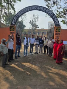 Symbolic protest : कैशलेस चिकित्सा सुविधा की मांग को लेकर शिक्षणेत्तर कर्मचारियों का सांकेतिक विरोध