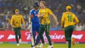 India's crushing defeat : सुपर-8 में भारत की करारी हार, दक्षिण अफ्रीका ने 77 रन से रौंदा