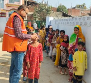 Chickenpox Prevention Campaign : चेयरमैन फतेहपुर और डॉ. अनुराग श्रीवास्तव के नेतृत्व में चिकनपॉक्स बचाव महाभियान