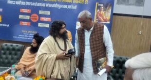 Honored at the ceremony : नई दिल्ली: अनंत वक्त ब्राह्मण कोष 2026 का अनावरण, धुरंधर श्री वी. सारथी सम्मान समारोह में सम्मानित