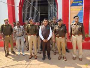 In-depth review : जौनपुर में जिलाधिकारी एवं पुलिस अधीक्षक का जिला कारागार में औचक निरीक्षण, सुरक्षा व्यवस्थाओं की गहन समीक्षा