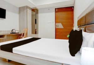 Incidente accidentale : गुरुग्राम में सेक्सवर्धक दवाइयों के ओवरडोज से 56 वर्षीय व्यक्ति की मौत: बेटे की शादी की तैयारी में हुई हादसे वाली घटना