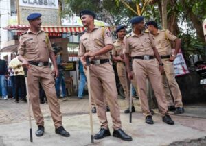 Police alert : अमेरिका-इजरायल और ईरान में संघर्ष को लेकर मुंबई में जगह-जगह प्रदर्शन, पुलिस अलर्ट