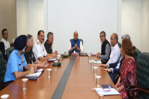 Security Review Meeting : ग्लोबल तनाव के बीच भारत अलर्ट: रक्षा मंत्री राजनाथ सिंह ने बुलाई हाई-लेवल सुरक्षा समीक्षा बैठक
