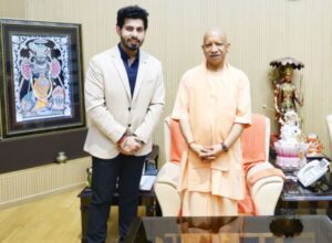 Konstantin Novoselov : यूपी : सीएम योगी से मिले नोबेल पुरस्कार विजेता कॉन्स्टेंटिन नोवोसेलोव