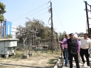 Reviewed the works : प्रबंध निदेशक रवीश गुप्ता ने उपकेंद्रों में अनुरक्षण कार्यों की समीक्षा की