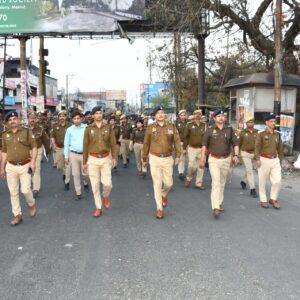 Security arrangements reviewed : एडीजी ज़ोन मेरठ ने संवेदनशील इलाकों में किया फुट पेट्रोलिंग, सुरक्षा व्यवस्था का लिया जायजा
