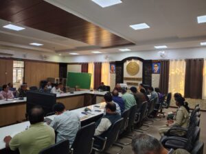 Plantation : जिलाधिकारी की अध्यक्षता में पर्यावरण, वृक्षारोपण और गंगा समिति की बैठक में पर्यावरण संरक्षण और वृक्षारोपण योजनाओं पर हुई विस्तृत चर्चा