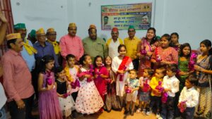 Indian Red Cross : फतहपुर के चौधराना मोहल्ले में इंडियन रेडक्रॉस सोसाइटी द्वारा आदर्श होलिकोत्सव का आयोजन, बच्चों और वरिष्ठजनों ने लिया भाग