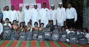 literature distribution distribution : जिल्हा परिषद प्राथमिक शाळा दळवेलमध्ये सेवा सहयोग फौंडेशनकडून शालेय साहित्य संचाचे वाटप