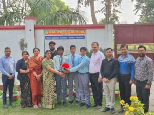 Selection in the Standard Award : डी एम पब्लिक स्कूल के छात्रों का इंस्पायर मानक अवार्ड में चयन