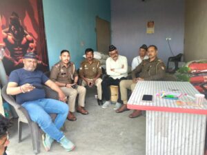 Was placed under house arrest : यूजीसी कानून के खिलाफ विरोध प्रदर्शन करते हुए राष्ट्रीय सैनिक संस्था के सदस्यों को नजरबंद किया गया