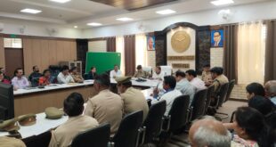 Hapur Administration : UP SI भर्ती परीक्षा को लेकर हापुड़ प्रशासन अलर्ट: 9 केंद्रों पर कड़ी सुरक्षा, CCTV और जैमर से होगी निगरानी