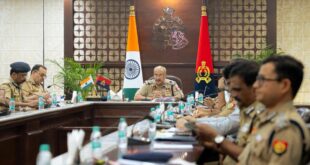 The effect of both : वैश्विक बाजार में कच्चे तेल की कीमतों में उतार-चढ़ाव, राजनीतिक बयानबाजी से तेजी और गिरावट दोनों का असर