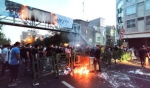 Citizens were warned : विरोध प्रदर्शन किया तो दुश्मन माने जाओगे: ईरान ने नागरिकों को चेताया