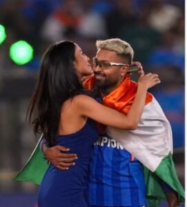 Accusation of insult : हार्दिक पांड्या के खिलाफ बंगलूरू में शिकायत दर्ज, जीत के जश्न के दौरान तिरंगे के अपमान का आरोप