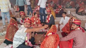 Mass Marriage : हापुड़ में मुख्यमंत्री सामूहिक विवाह योजना के तहत 517 जोड़ों का विवाह, जनप्रतिनिधियों ने दी शुभकामनाएं
