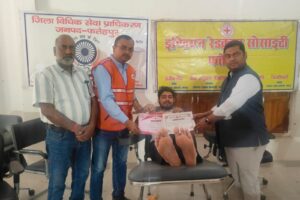 Successfully Completed : फतेहपुर जनपद न्यायालय परिसर में रेडक्रास व डीएलएसए द्वारा विशाल रक्तदान शिविर आयोजित सफलतापूर्वक संपन्न