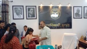 Care for Children : पीएम केयर फॉर चिल्ड्रन योजना और एनआरसी बच्चों को उपहार एवं पोषण किट वितरण