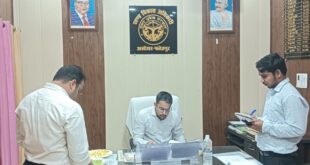 Class is in session : सीडीओ के औचक निरीक्षण से असोथर ब्लॉक में मचा हड़कंप, लापरवाह अधिकारियों की लगी क्लास