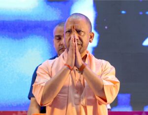 STF Operation : सीएम योगी की मां पर आपत्तिजनक टिप्पणी करने वाला मौलाना गिरफ्तार, यूपी एसटीएफ की कार्रवाई