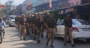 Conducted a flag march : बक्शा पुलिस ने होली में शांति बनाए रखने फ्लैग मार्च किया