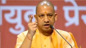 Yogi Adityanath : लखनऊ में सीएम योगी आदित्यनाथ ने पेट्रोल, डीजल, गैस की जमाखोरी रोकने और अधिकारियों को सतर्क रहने का आदेश दिया