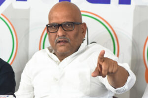 Tampering will not be tolerated : पश्चिम बंगाल में सीएम योगी के बयान पर सियासत, अजय राय का हमला-बोले इतिहास से खिलवाड़ बर्दाश्त नहीं