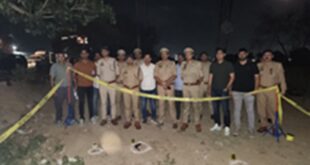 Daylight Robbery : फिरोजाबाद : दो लुटेरों को पुलिस ने मुठभेड़ के बाद गिरफ्तार किया, फाइनेंस कर्मियों से की थी दिनदहाड़े लूट