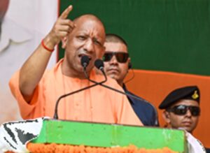 Message to Students : सीएम योगी का छात्रों को संदेश, असफलता से न हों निराश, चरैवेति-चरैवेति के मंत्र के साथ बढ़ते रहें आगे