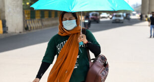 Increase in Patients : नोएडा में तेज गर्मी का कहर: डिहाइड्रेशन और हीट के बाद अस्पतालों की ओपीडी में बढ़े मरीज