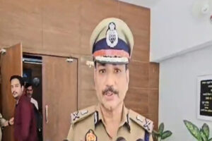 Police Commissioner : वाराणसी: पीएम मोदी के दौरे के मद्देनजर सुरक्षा व्यवस्था चाक-चौबंद, पुलिस कमिश्नर ने दी जानकारी