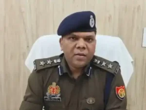 Police personnel : पुलिस अधीक्षक कुंवर अनुपम सिंह ने कानून-व्यवस्था में लापरवाही बरतने के आरोप में तीन पुलिसकर्मियों को निलंबित कर दिया है