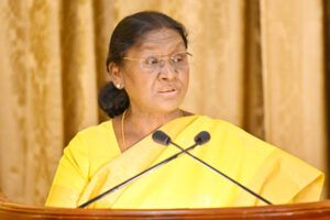 President Droupadi Murmu : जनता और सरकार के बीच मजबूत कड़ी हैं सिविल सेवक : राष्ट्रपति द्रौपदी मुर्मू