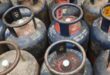 Gas Cylinder : कमर्शियल गैस सिलेंडर के दाम 195 रुपये बढ़ाए गए, नई कीमत 2 हजार से अधिक