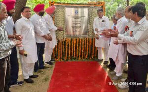 Cameras Inaugurated : मनीष तिवारी ने सेक्टर 48-ए में लगाए गए सीसीटीवी कैमरों का किया उद्घाटन