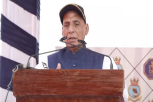 Rajnath Singh : जमीन, समुद्र और हवा ही नहीं स्पेस, साइबर व आर्थिक डोमेन भी मजबूत करना हैः राजनाथ सिंह